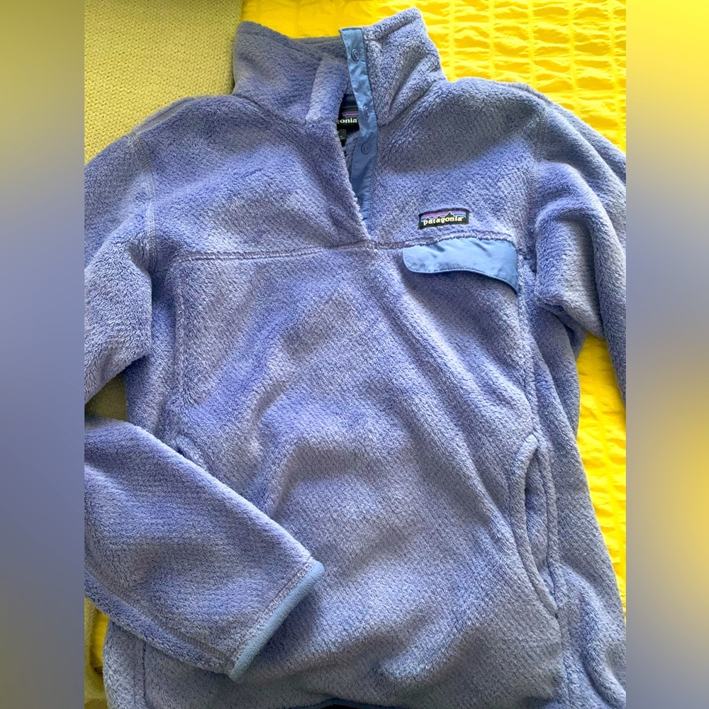 Patagonia Women’s lightweight pullover